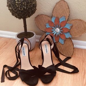 Steve Madden Black Lace Up Heels
